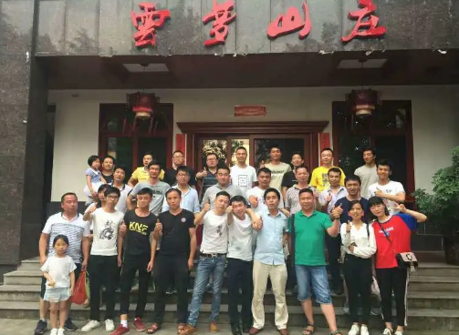 創(chuàng)新效率在立方⑥|數(shù)碼設(shè)備工程部：一腔熱勇，傾力檢修為生產(chǎn)！